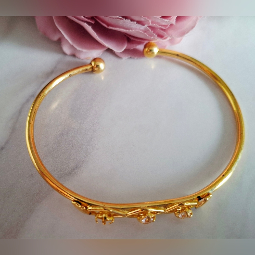 Vintage 80s Pretty Jewelled Bangle Bracelet